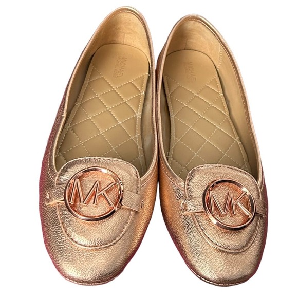 MICHAEL Michael Kors Lillie Moccasins Metallic Rose Gold Logo Leather Size 8.5 - Picture 1 of 6